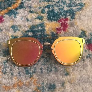 🎁Bundle! 2/$6🎁- Wire frame sunglasses